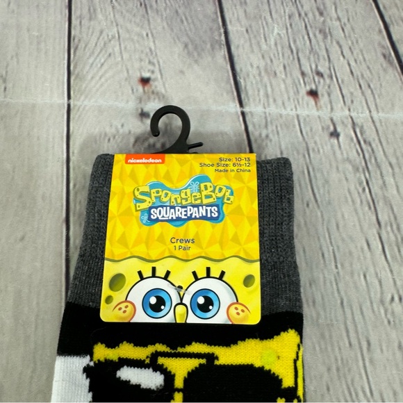 SpongeBob Ladies Man Crew Socks - Picture 2 of 3